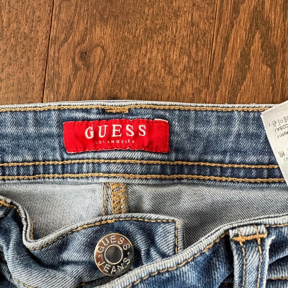 Guess Blue Denim Jeans - Picture 2 of 4